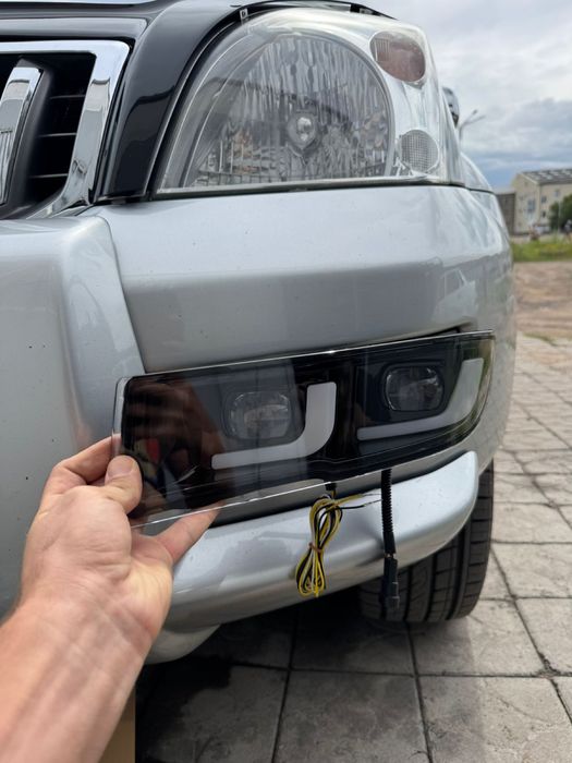 Линзы противотуманки птф в бампер Toyota prius