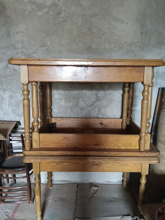 Продам стол и стулья