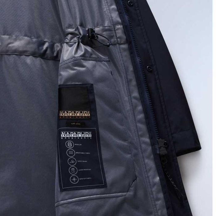 NAPAPIJRI Geaca noua cu eticheta (primavara, vara, toamna), waterproof.