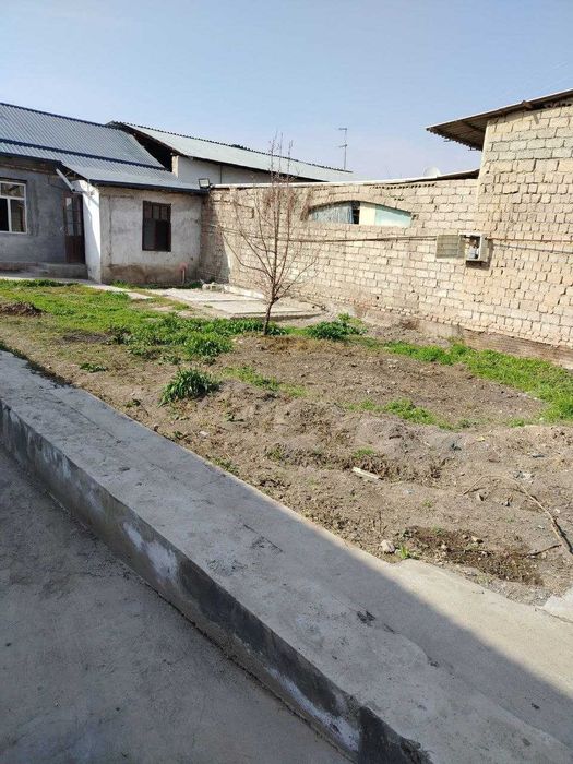 Дом 5,3 соток 5 комнат Зангиот Земля под строительство