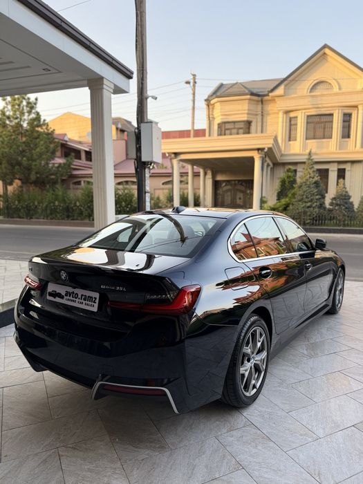 BMW i3 35L