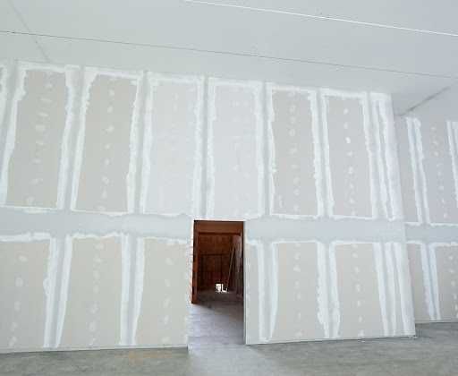 Zugravit, montat rigips, montaj faianta gresie , pachet