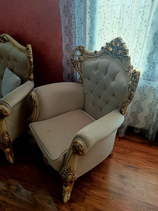 Canapea rustica crem