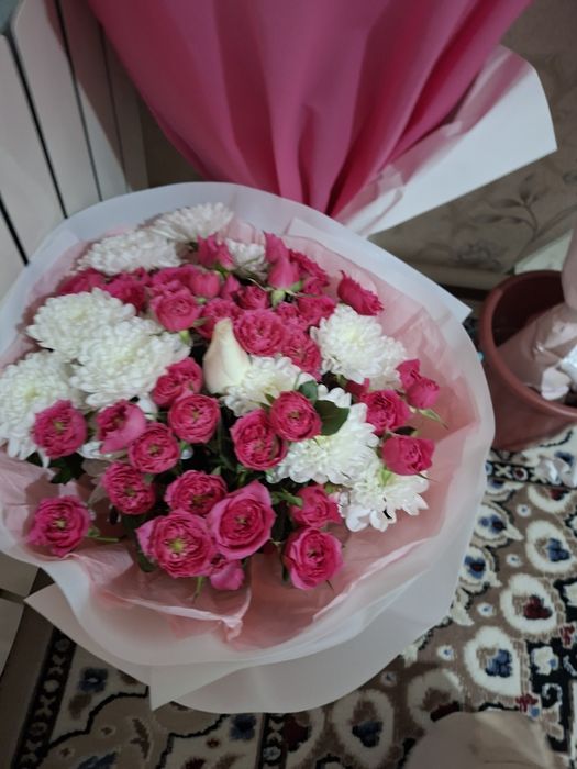 Цветы, гүлдер бар