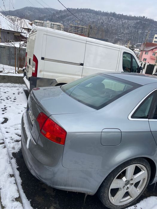 Vând aud a4 b7 an 2007