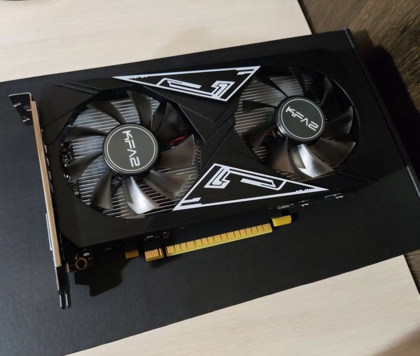 Видеокарта Gtx1650 kfa2