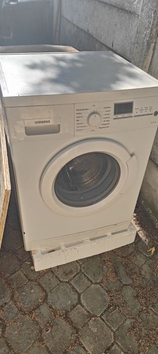 Vând mașină spălat rufe defectă