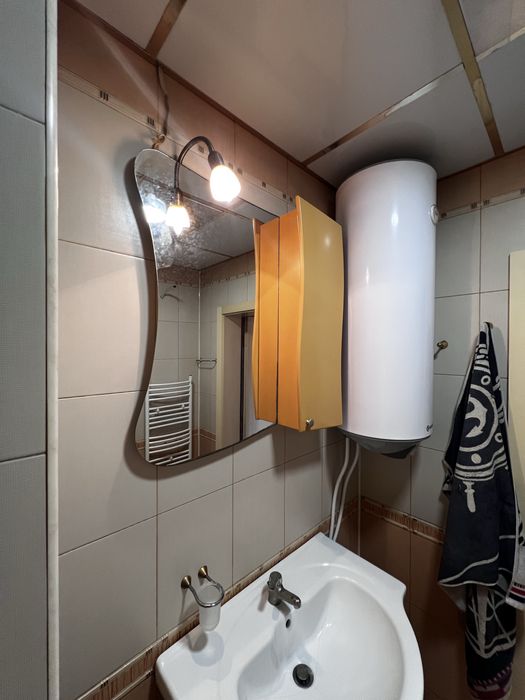 Дава се под наем Тристаен апартамент в Благоевград, Вароша - 92 кв.м за 598.23 € - Снимка #14