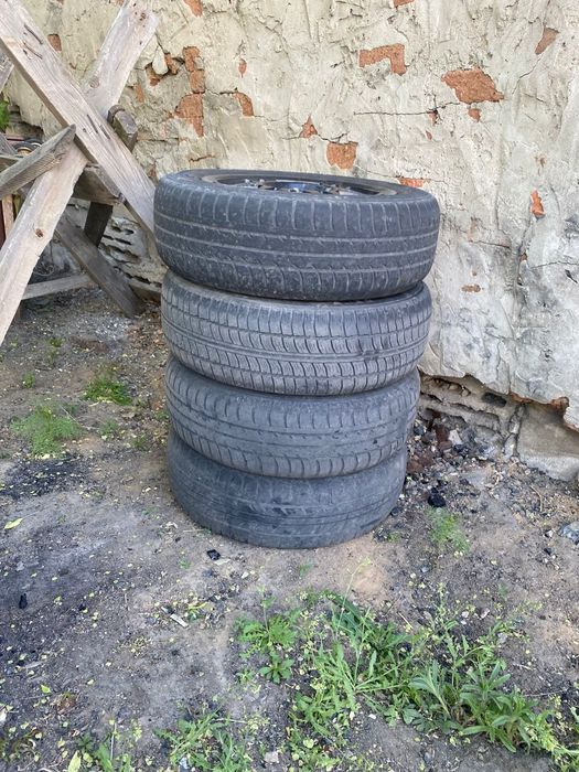 Продам диски с летней резиной