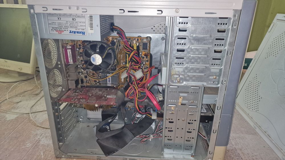 Компьютер на запчасти