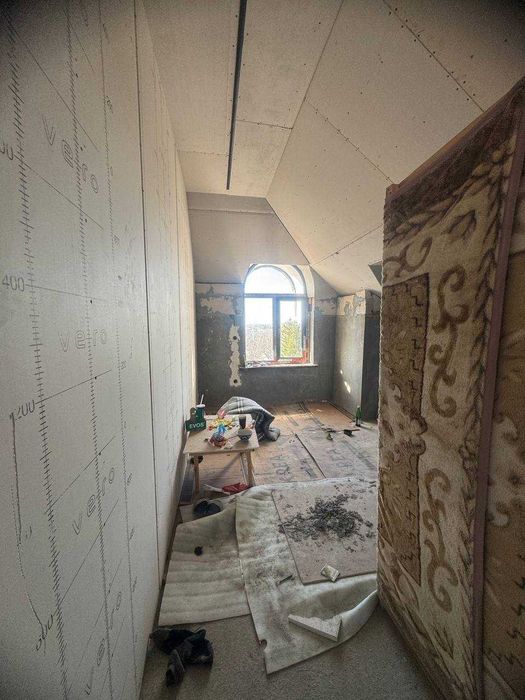 Еврокоробка в Греческом,1.8-соток, 9-комнат, 3-уровня, без подвала