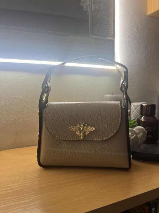 Дамски чанти Vera Pelle и CD