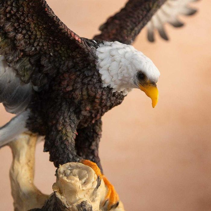 Статуетка Белоглав Орел - Фигура Летяща Птица - 56см