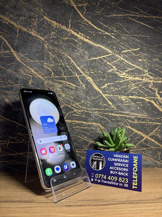 Samsung Galaxy Z Flip 5/512 GB/Garantie 2 Ani Centrul de Telefoane/Rate