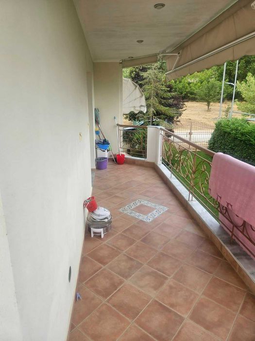 Прекрасна двуетажна къща 300 кв.м с гледка