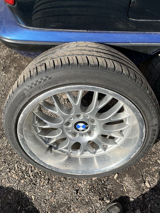 Два диска на Бмв Rondell R18