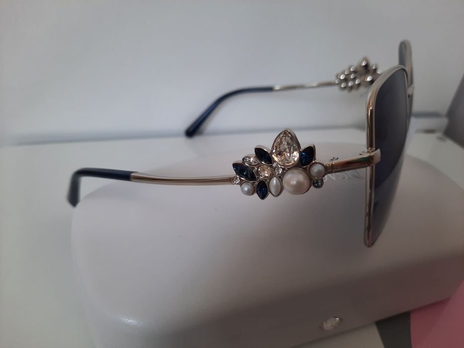 Нови очила на Swarovski