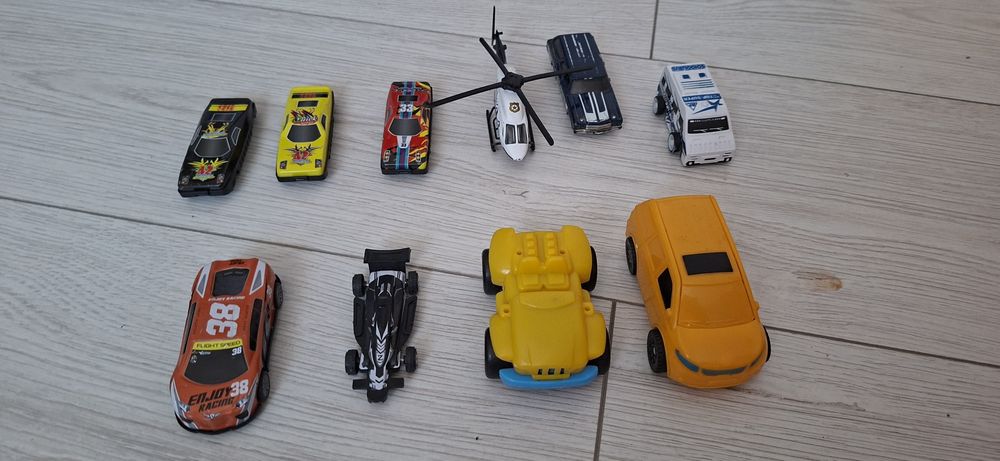 Игрушки детские машинки
