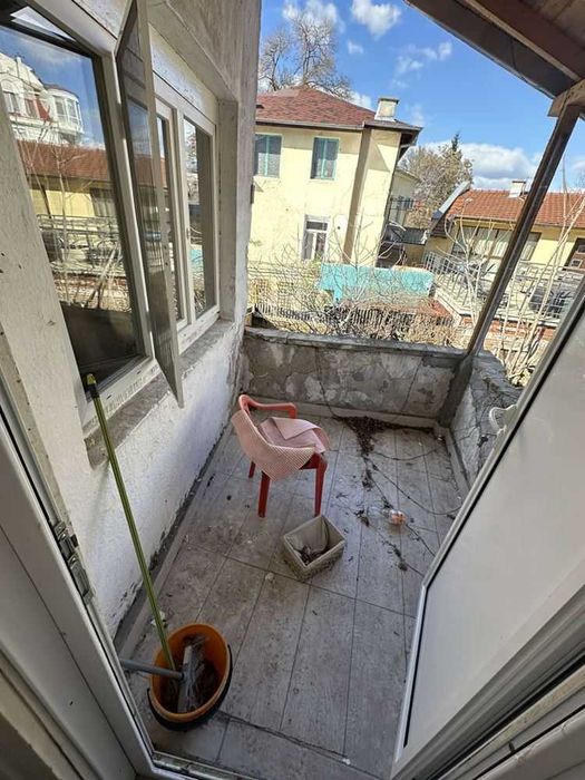 Дава се под наем Етаж от къща в Пловдив, Център - 90 кв.м за 498.27 € - Снимка #14