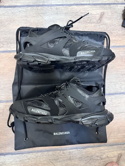 Balenciaga Tracks