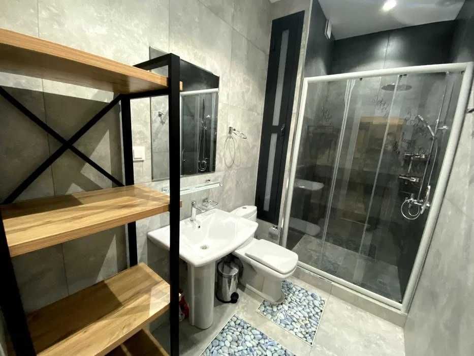 Сдам 2х ком квартиру на новомосковской ЖК Лондон