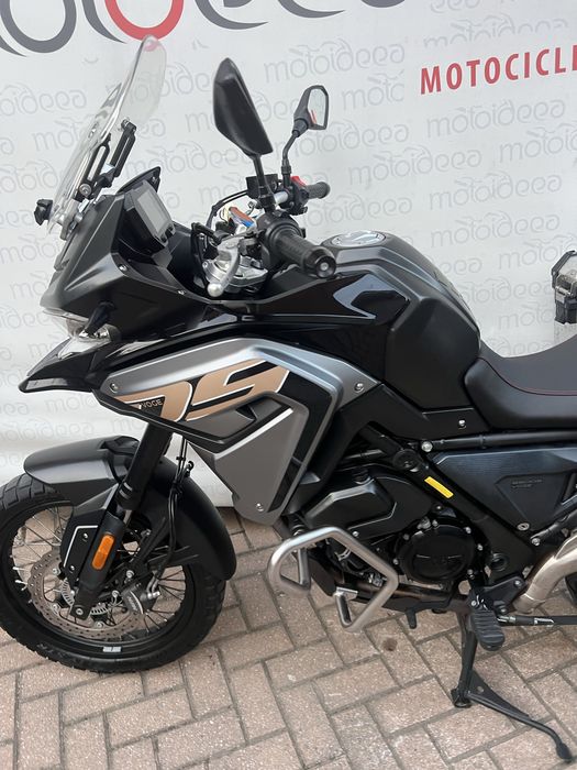 Motoideea vinde  VOGE 650 DS ABS 2021 Rate Garantie