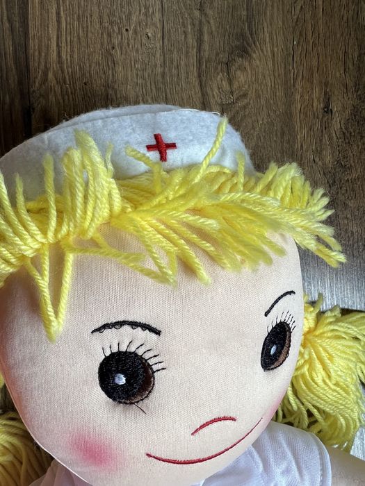 Кукла докторка