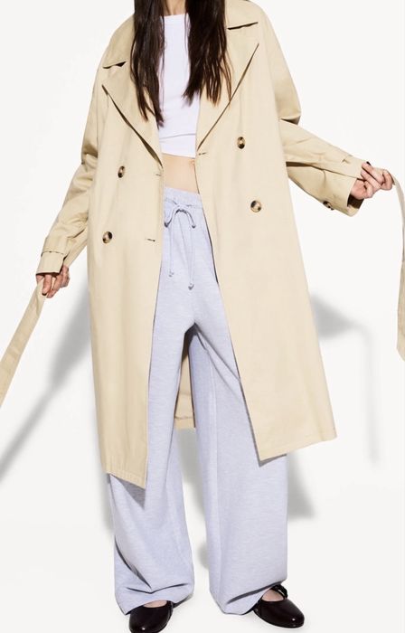 Bershka Тренчкот