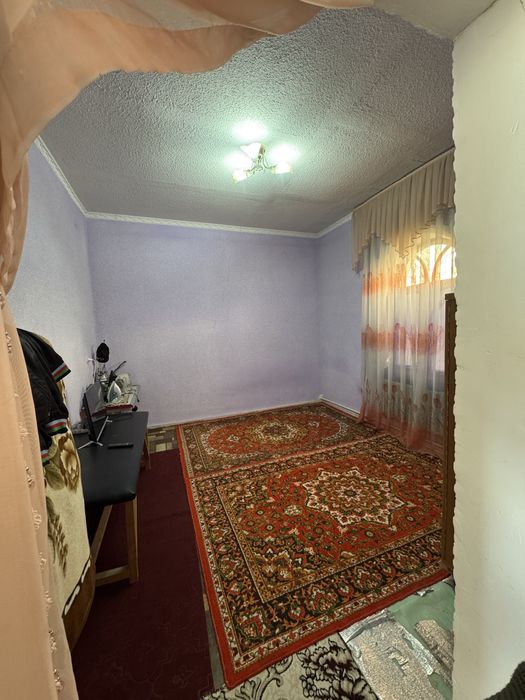 Navoiy shahar, Guliston 3 mavzesida hovli sotiladi