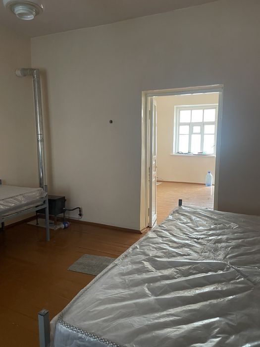 Небольшой двор под таунхаус