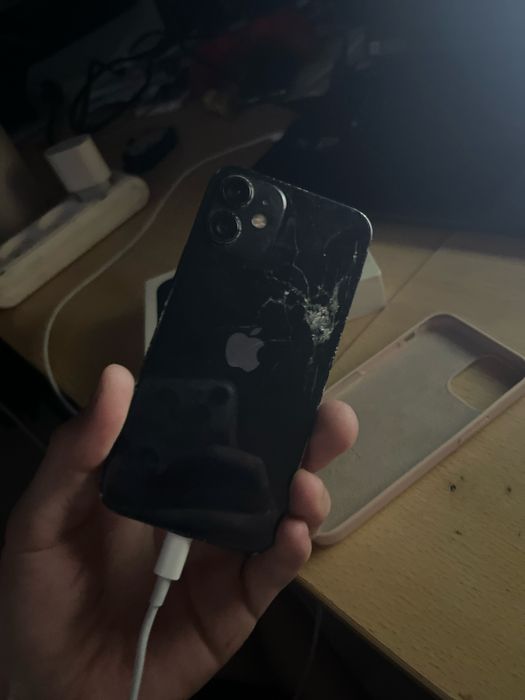 Iphone 12 mini ЗАБЛОКИРОВАН с документами!