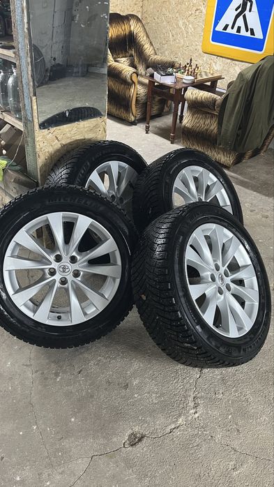 Продам Michelin x-ice north 4 245/55/19