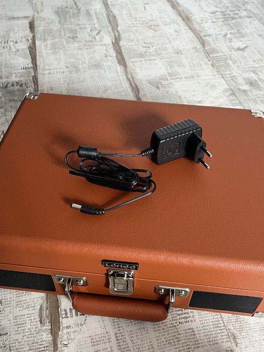 Pick-up tip valiza cu aspect retro