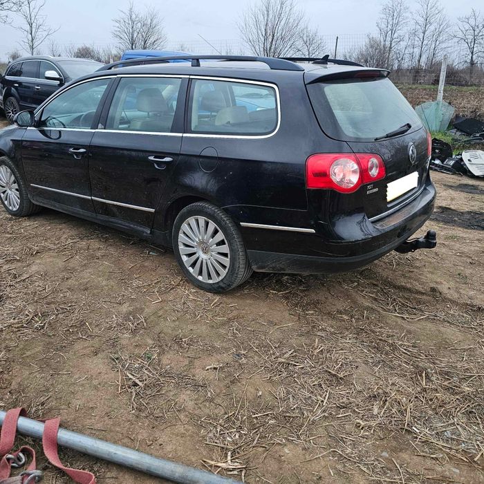 VW Passat B6 2.0 D 2010 на ЧАСТИ с код на мотора CBA 140к.с и Голф 5ци