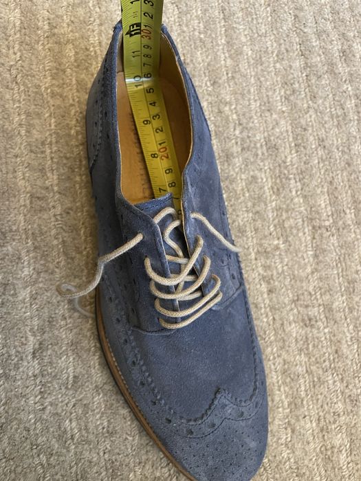 Pantofi piele intoarsa.