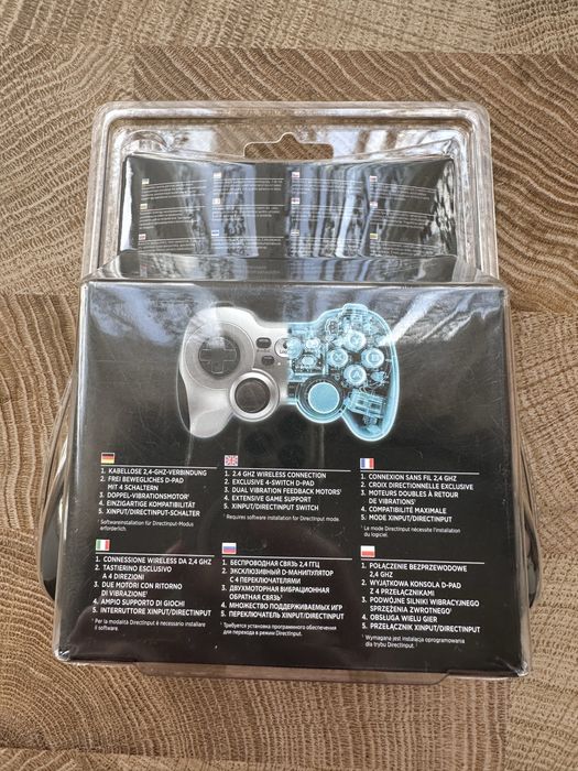 Безжичен геймпад Logitech - неотварян