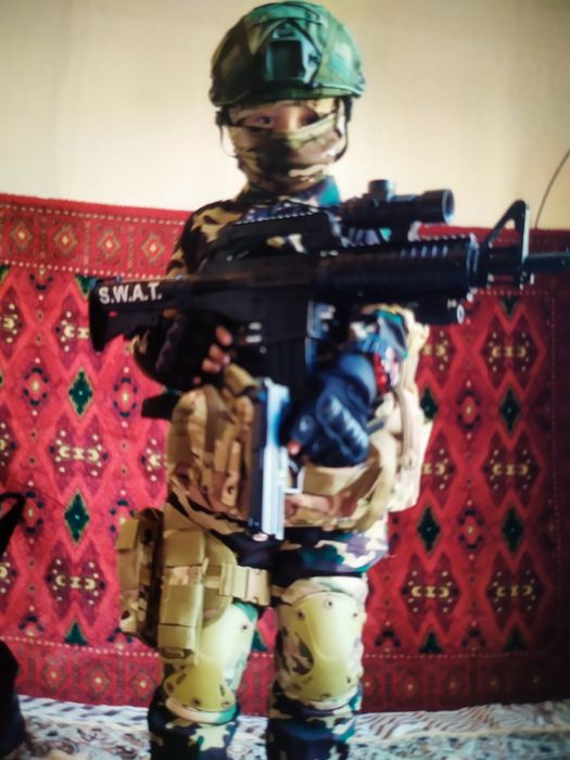 Шлем каска форма военаая Китай пластикновые