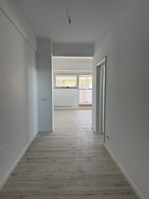 Apartament de vânzare - 3 camere, renovat modern + BONUS  BOXĂ!