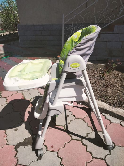 Продам стульчик для кормления