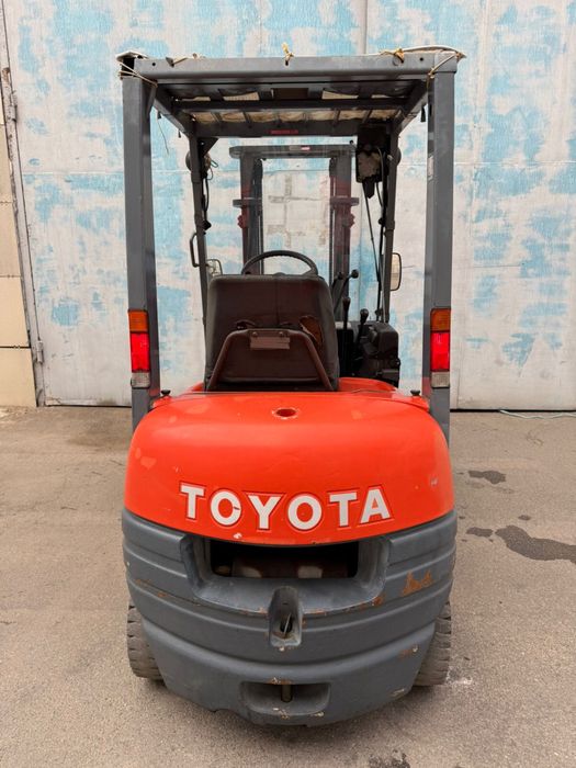 Автокара Тойота 1.5 тонник из Японии