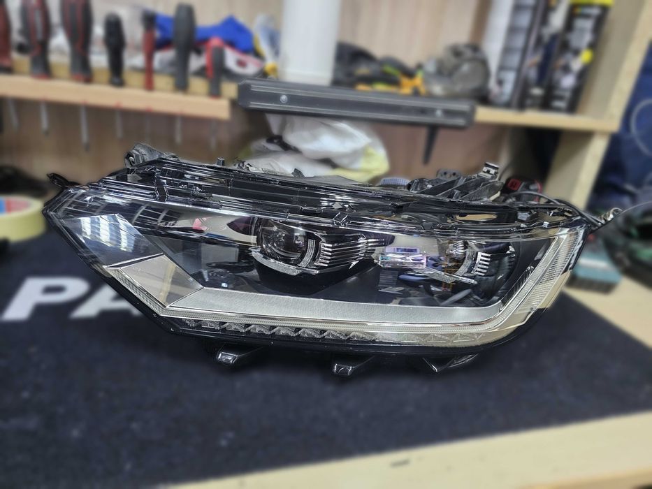 Ляв фар за VW Passat B8 lqv far пасат б8