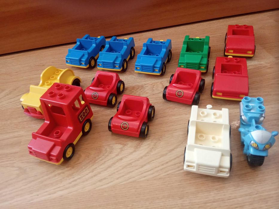 Lego Duplo lot de minifigurine, animale si masinute/vehicule