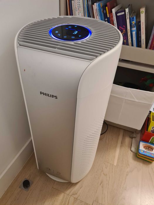Purificator de aer Philips Seria 3000i AC3055/50 ca nou