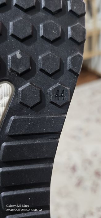 Красовки  ( кеды ) новые