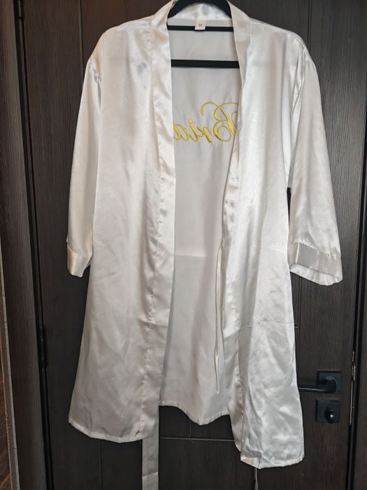 Сватбен халат и аксесоари