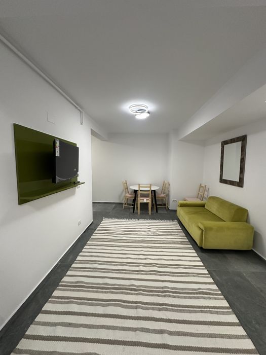 Persoana fizica inchiriez apartament 3 camere