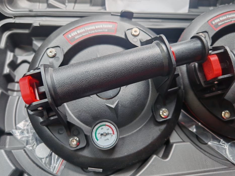 Set 2 ventuze cu pompa de vacuum și  indicator cu manometru