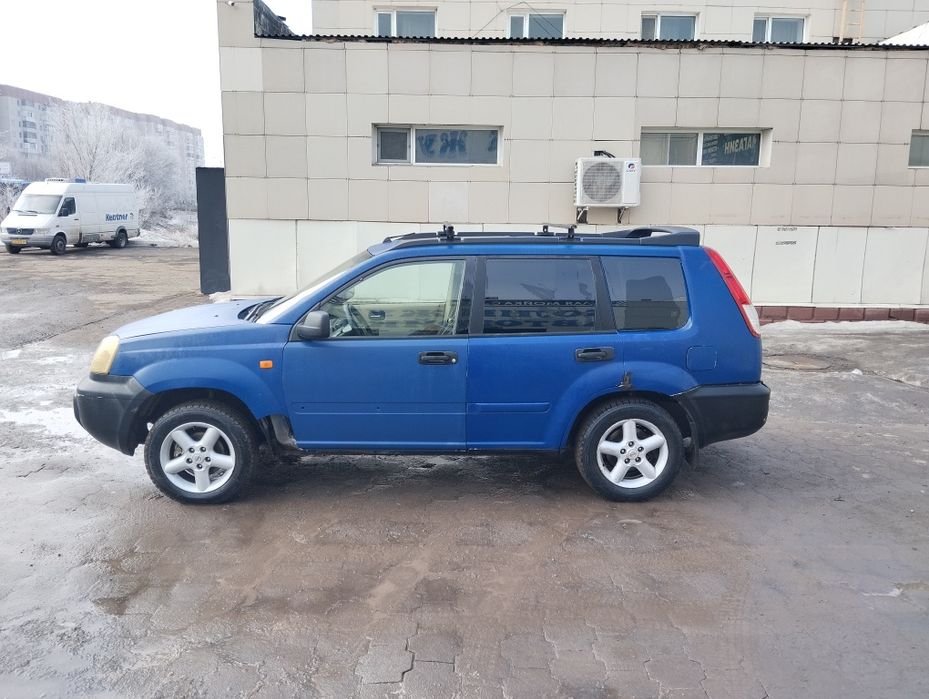 Машина Ниссан х-трейл Т-30