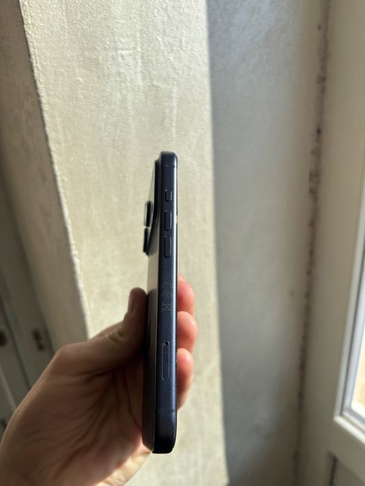 Iphone 17 pro с гаранция