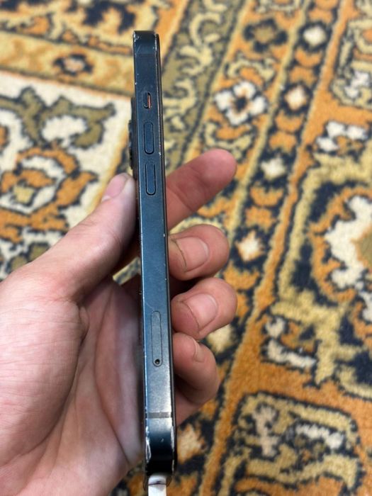 Продам айфон 13 midnight